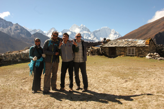 Benifit of hiring a guide for everest base camp trek